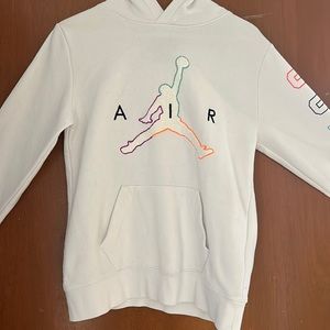 Lightly used Air Jordan hoodies kids (L)